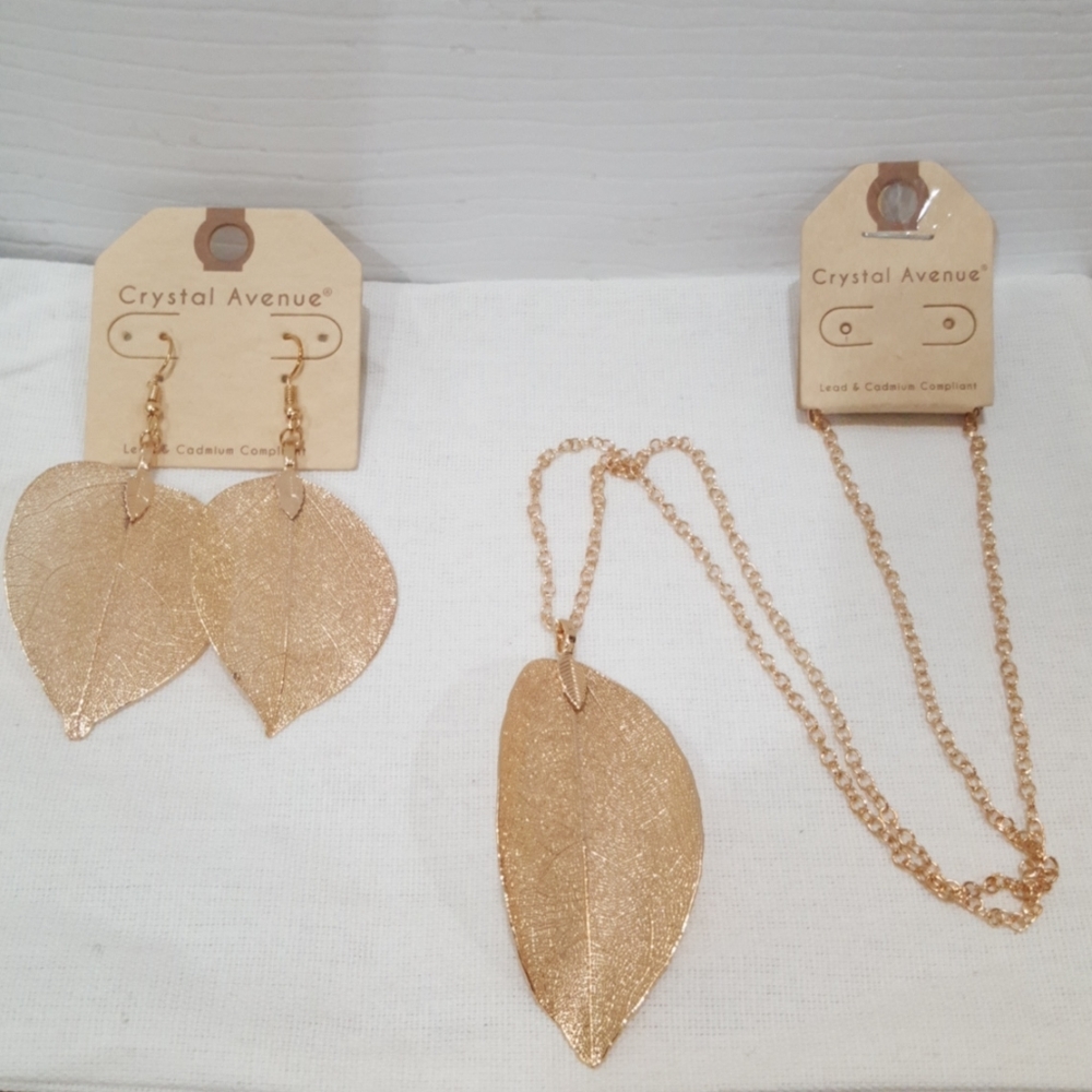 Crystal Avenue Necklace and Earrings set